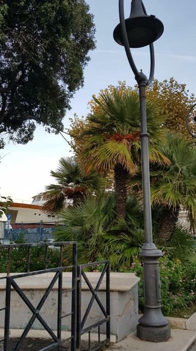 Regal House Anzio Hotel Bagian luar foto